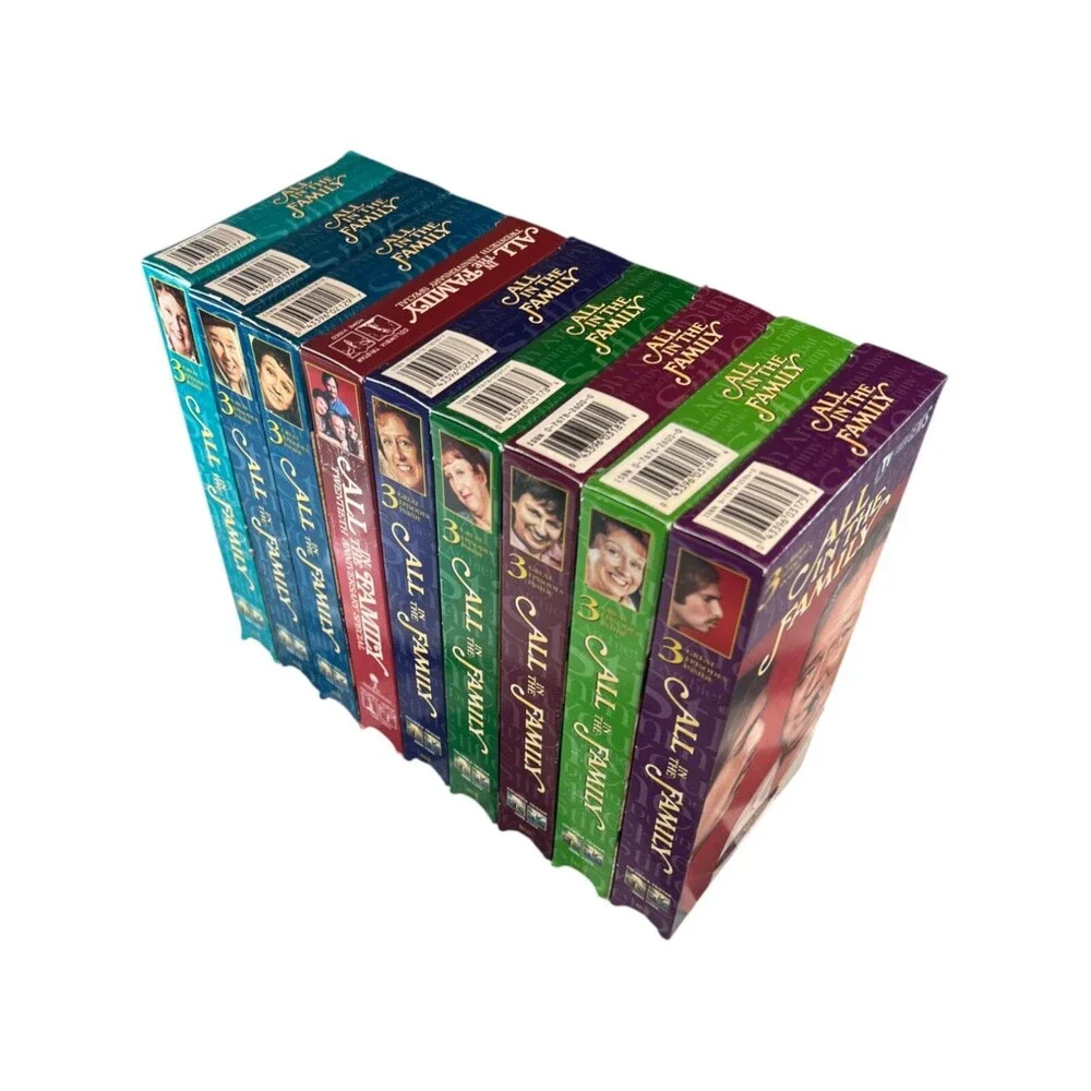 ALL IN THE FAMILY LOT of 9 VHS (25+ EPISODES) 70s TV Show Archie Bunker TESTED